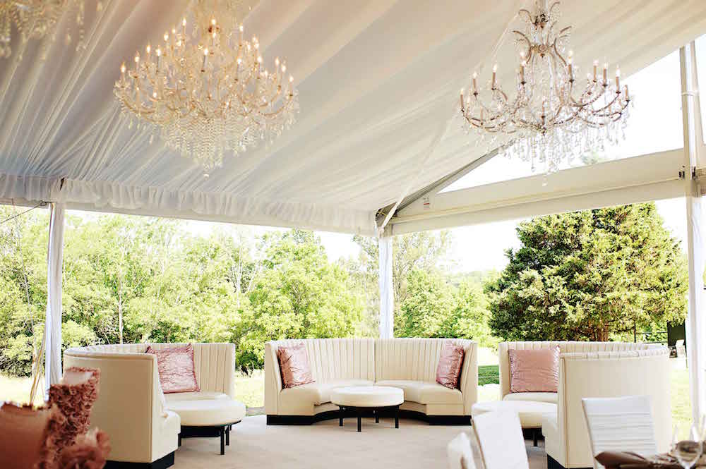 Eat, Dance & Relax! 16 Dreamy Wedding Lounge Ideas